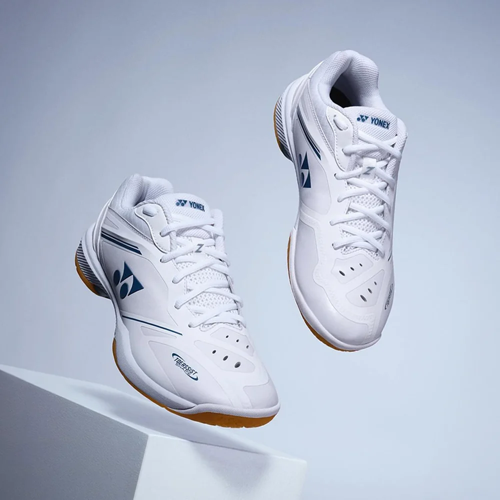 Yonex Power Cushion 65 Z4 white badminton shoes, top-down pair view